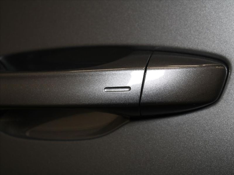 Škoda Fabia 1,0 TSi DSG Monte C. 5L-Záruka - fotka 23 z 24