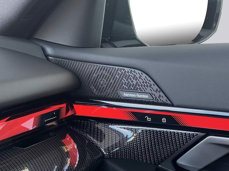 BMW i5 eDrive40 M-Sport HuD 360 ACC T - fotka 15 z 17
