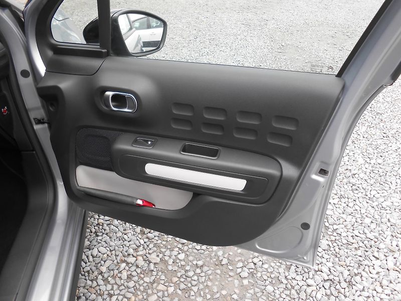 Citroën C3 NAVI,AIRBUMP,104TKm! - fotka 14 z 33