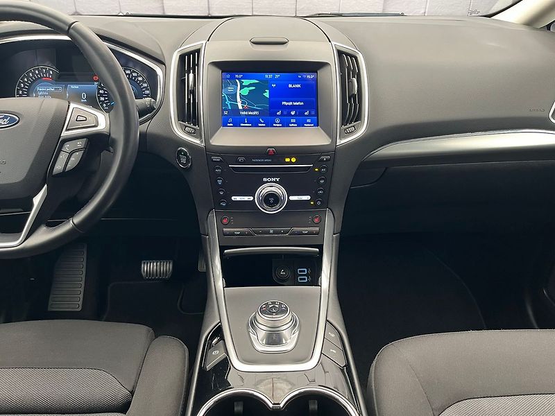 Ford S-MAX 2.5 Duratec HEV TITANIUM - fotka 12 z 64