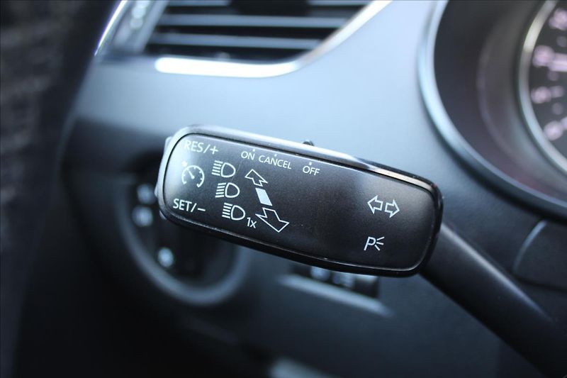 Škoda Octavia 1,6 TDI  NOVÉ V ČR,STYLE - fotka 14 z 32