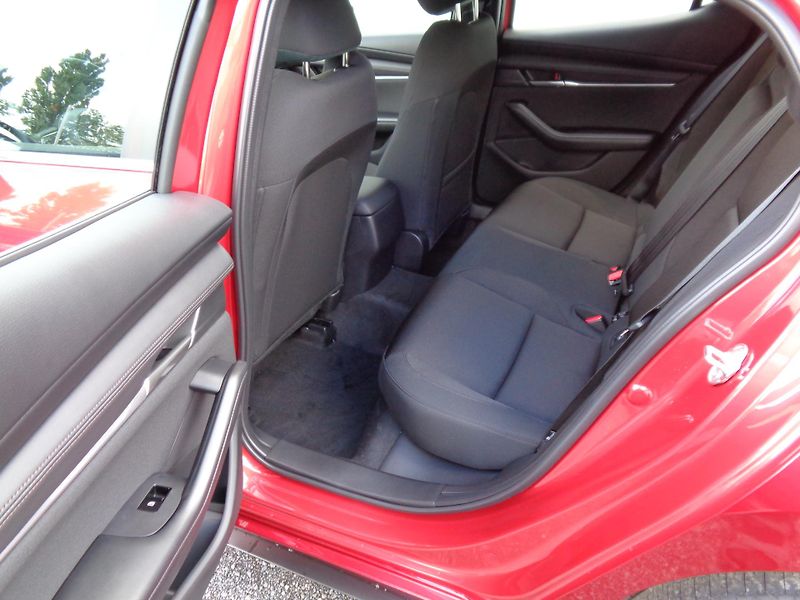 Mazda 3 (2026) 2,5 140 PS, Center-line, AKCE! - fotka 20 z 25