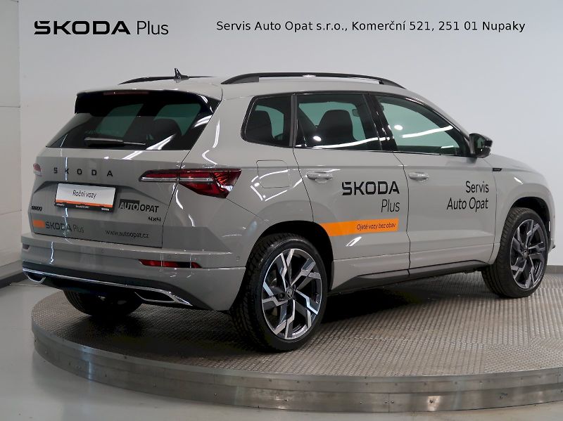 Škoda Karoq (2026) SPORTLINE 2.0TSI 140KW 4x4 DSG - fotka 2 z 44