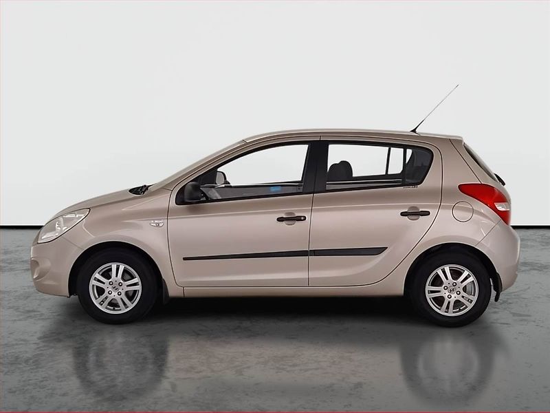 Hyundai i20 (2009) 1.2 - fotka 3 z 17