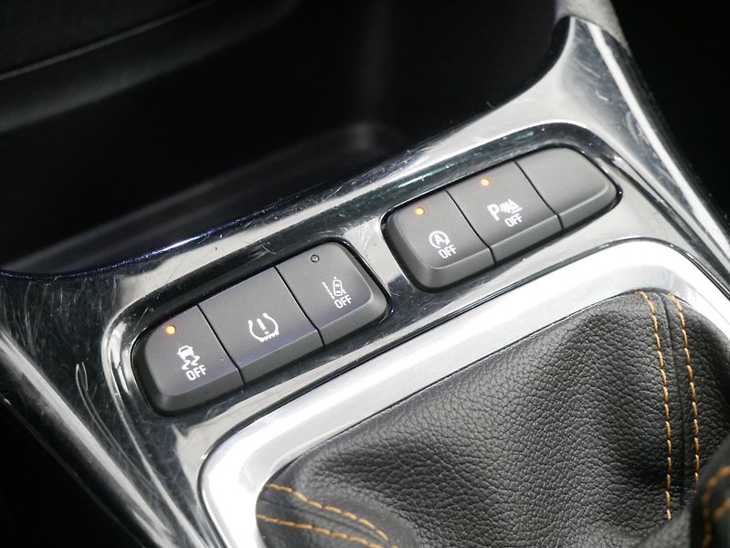 Opel Crossland X - fotka 25 z 29
