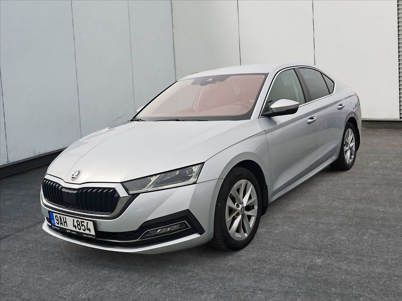 Škoda Octavia 1,5 TSI 110 Style - fotka 2 z 11