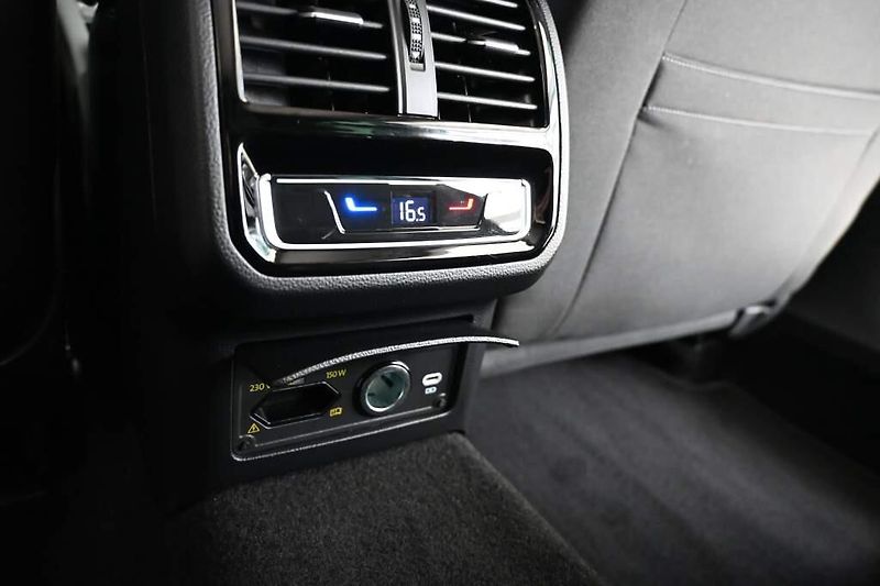Volkswagen Passat (2023) 2.0 LED ACC Tažné Masáž SCR Bu - fotka 26 z 34