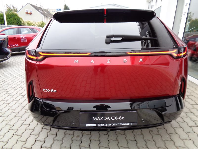 Mazda CX-6e (2026) 258 PS, AT, 4x4, Takumi - fotka 5 z 38