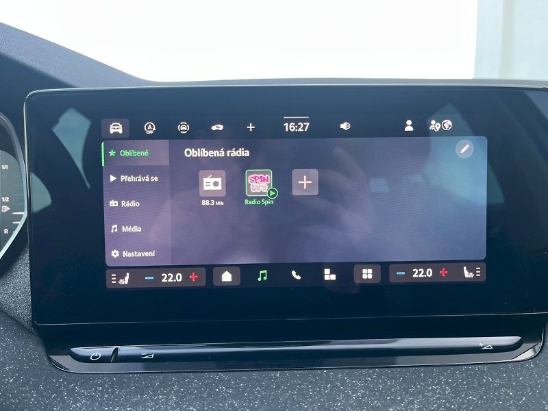 Škoda Octavia (2024) COMBI TOP SELECTION 2,0 TDI 85 - fotka 23 z 34