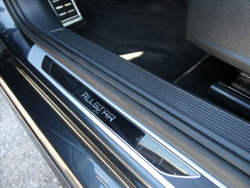 Volkswagen Golf 1,6 TDi 81kW DSG ALLSTAR,2xkol - fotka 24 z 50