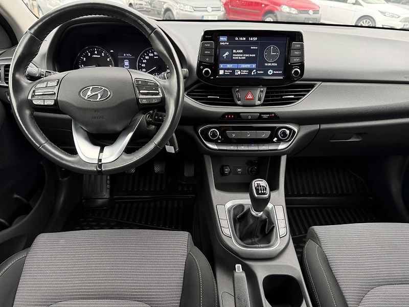 Hyundai i30 1.5DPi Comfort 81kW ČR - fotka 11 z 20
