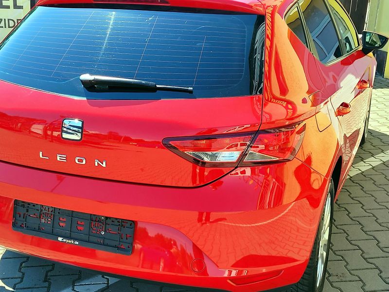 Seat Leon 1,2TSi Style po SERVISE - fotka 9 z 49