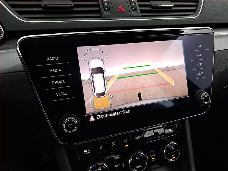 Škoda Superb (2021) Style 2.0 TDI - fotka 20 z 20