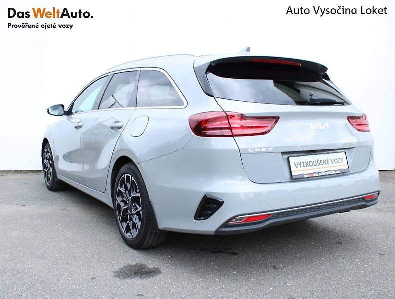 Kia Ceed (2024) 1.5 T- GDI  EDICE 30 103kW man - fotka 29 z 33
