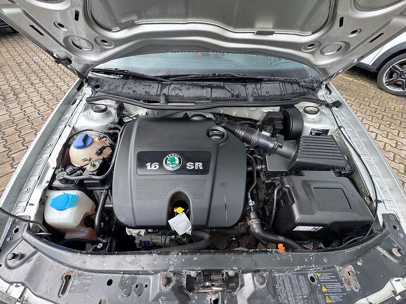 Škoda Octavia (2003) 1,6 SR 75 KW 2 MAJ STK KM - fotka 39 z 42
