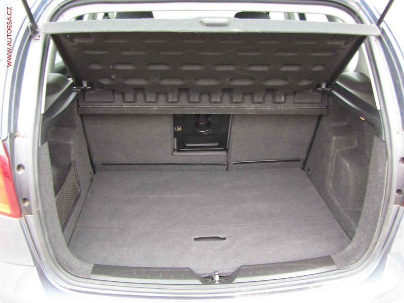Seat Altea (2010) 1.4 TSi, 1.maj, AC, výhřev - fotka 7 z 17