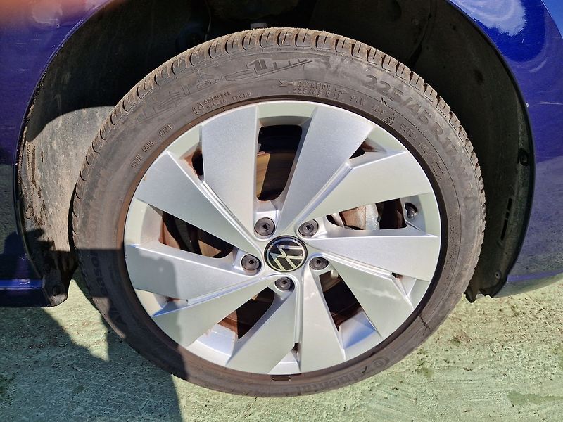 Volkswagen Golf Style 1.5 TSI - fotka 34 z 36