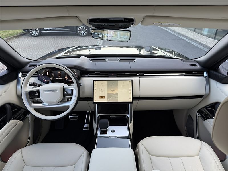 Land Rover Range Rover (2026) 4,4 AUTOBIOGRAPHY P530 - fotka 33 z 38
