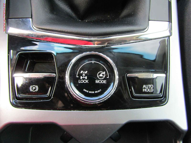 SsangYong Korando (2023) 1.5T-GDi 4x4, 1.maj,ČR, LED - fotka 24 z 24