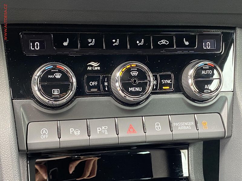 Škoda Karoq (2025) 2.0 TDi 4X4, 1.maj,ČR - fotka 17 z 22