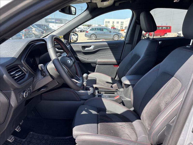 Ford Kuga 1,5 EcoBoost  111kW ST-Line X - fotka 27 z 49