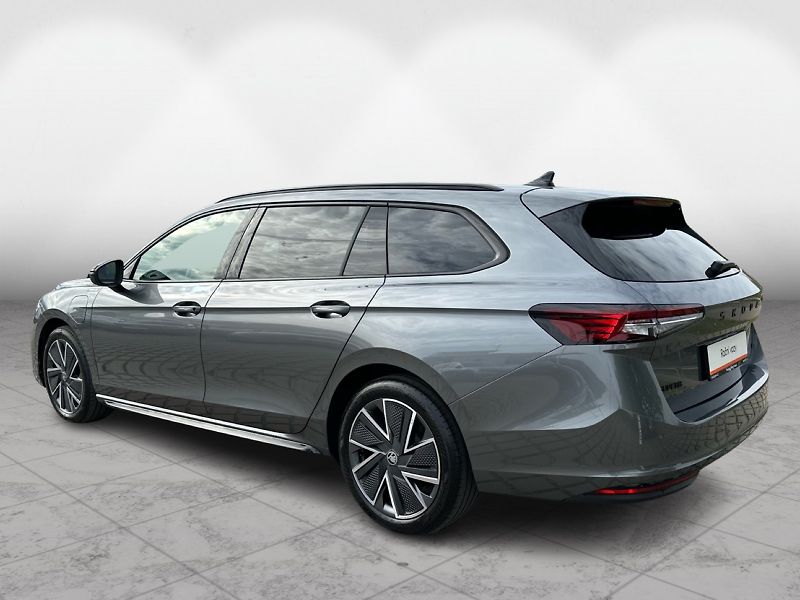 Škoda Superb iV 1,5 TSI / 150 kW Sportline, - fotka 4 z 25
