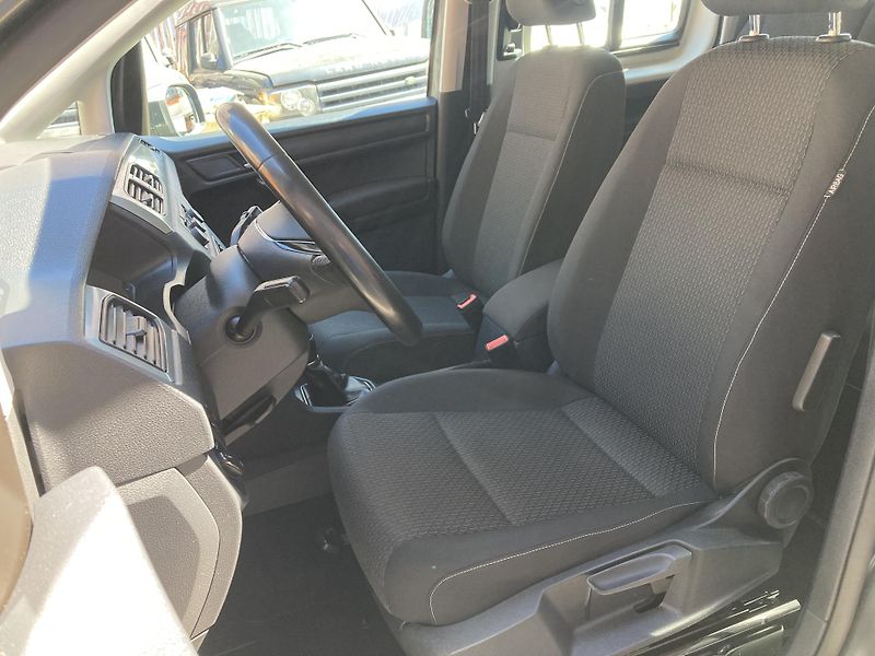 Volkswagen Caddy (2016) MAXI 2,0TDi 7míst multtif.vola - fotka 13 z 18