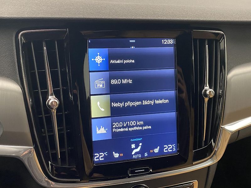 Volvo V90 D4 MOMENTUM AUT  - fotka 36 z 42