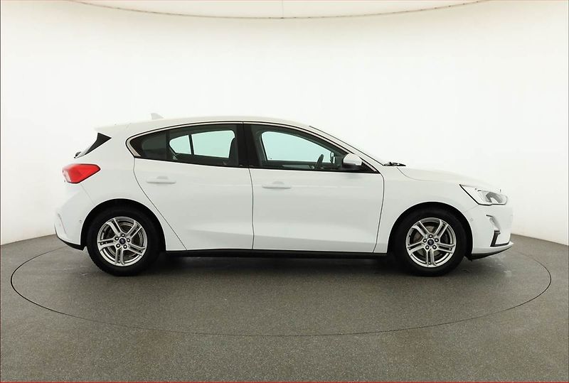 Ford Focus (2018) 1.0 EcoBoost, Serv.kniha, Navi - fotka 6 z 17