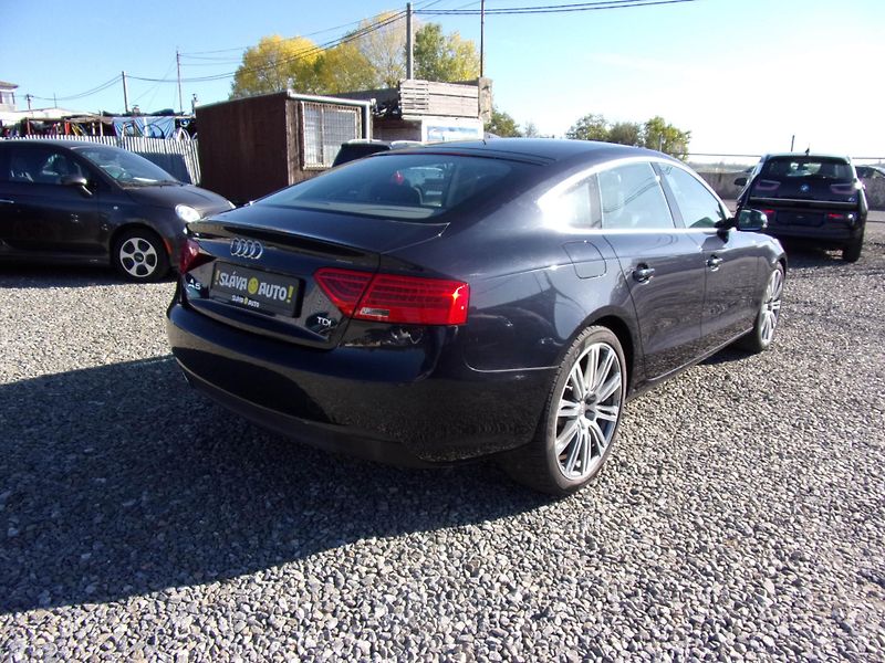 Audi A5 (2014) 2.0 TDi TOP KM FAJNE JÍZDA OK  - fotka 5 z 20