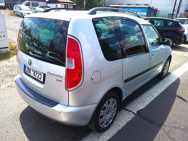 Škoda Roomster (2010) 1.2HTP, 51kW, klima, tažné - fotka 5 z 28