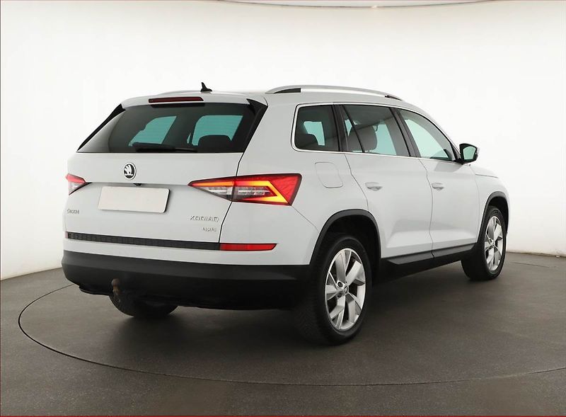 Škoda Kodiaq (2017) 2.0 TDI, 4X4, Automat, 7 míst - fotka 5 z 22
