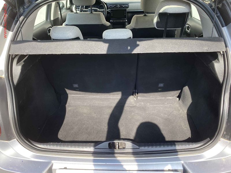 Citroën C3 (2018) 1.2 PT, Shine, navi - fotka 7 z 17