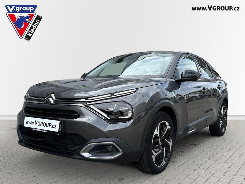 Citroën C4 (2023) Shine 1.2 PureTech 130 EAT8 - fotka 2 z 58