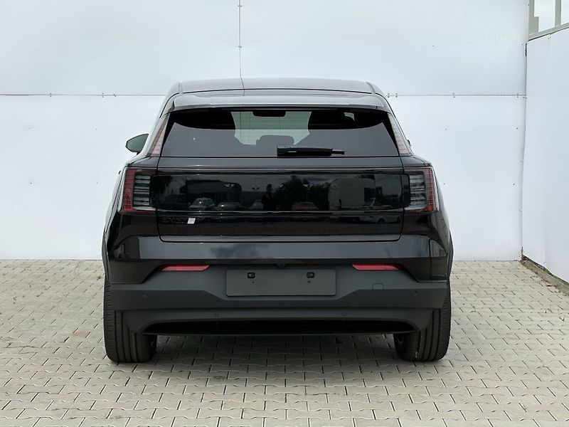 Volvo EX30 PLUS BLACK EDITION P5 LONG RAN - fotka 7 z 18