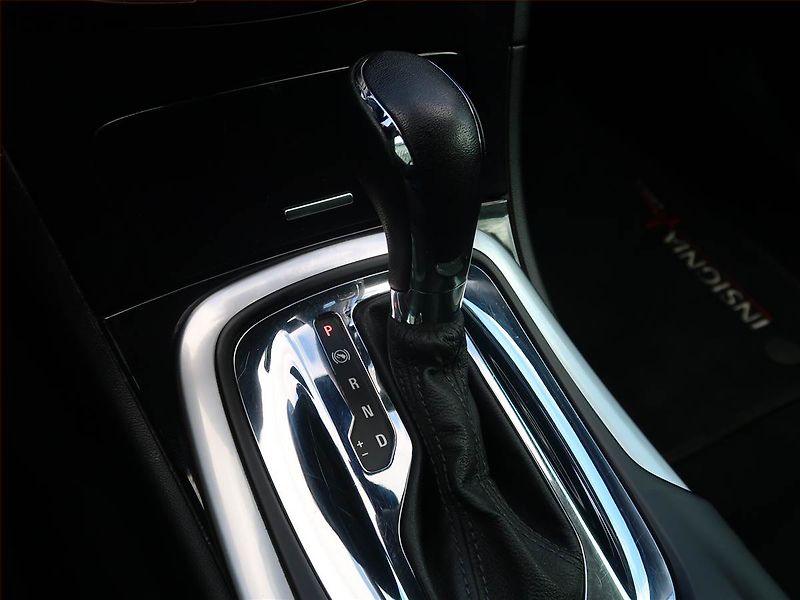 Opel Insignia (2015) 2.0 CDTI, 4X4, Automat, Navi - fotka 13 z 20
