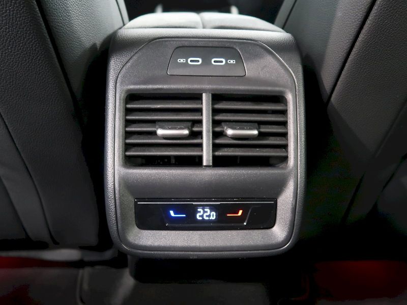 Škoda Superb (2024) 2.0TDI 110KW DSG CANTON LED MA - fotka 39 z 41