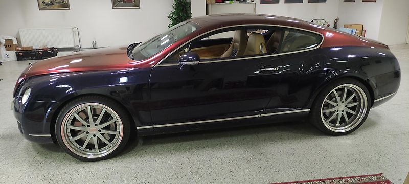 Bentley Continental GT (2005) - fotka 3 z 20