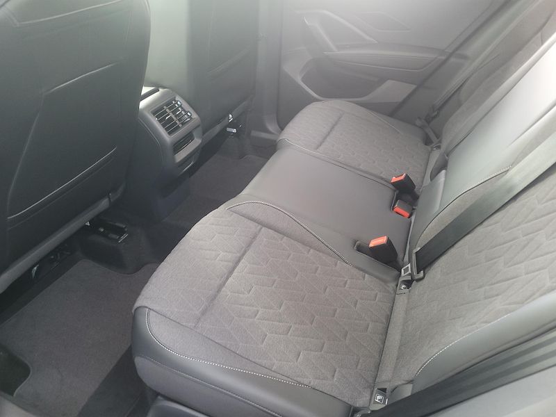 Volkswagen Tiguan (2026) 1,5 eTSI 110Kw LOVE - fotka 7 z 8