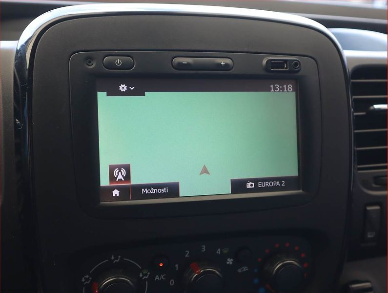 Opel Vivaro (2019) 1.6 BiCDTI, Bus, 9Míst - fotka 13 z 19