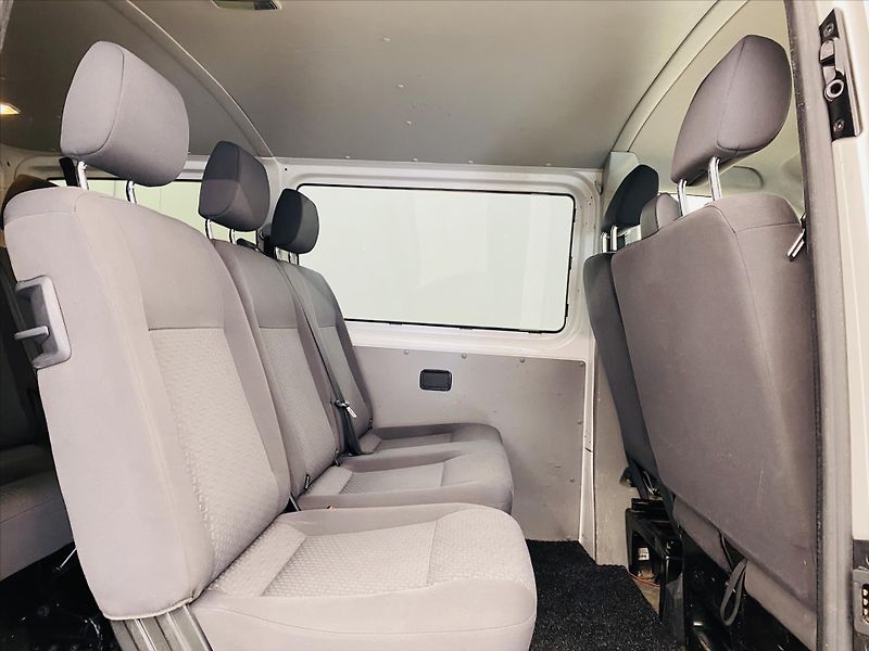 Volkswagen Transporter 2,0 TDI 75kW 9Míst - fotka 7 z 20
