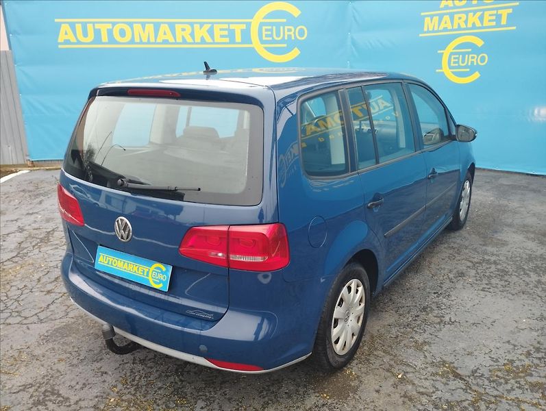 Volkswagen Touran 1,6 TDi - fotka 4 z 15