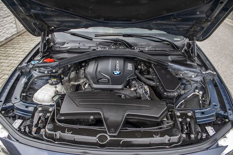 BMW Řada 3 - fotka 42 z 43