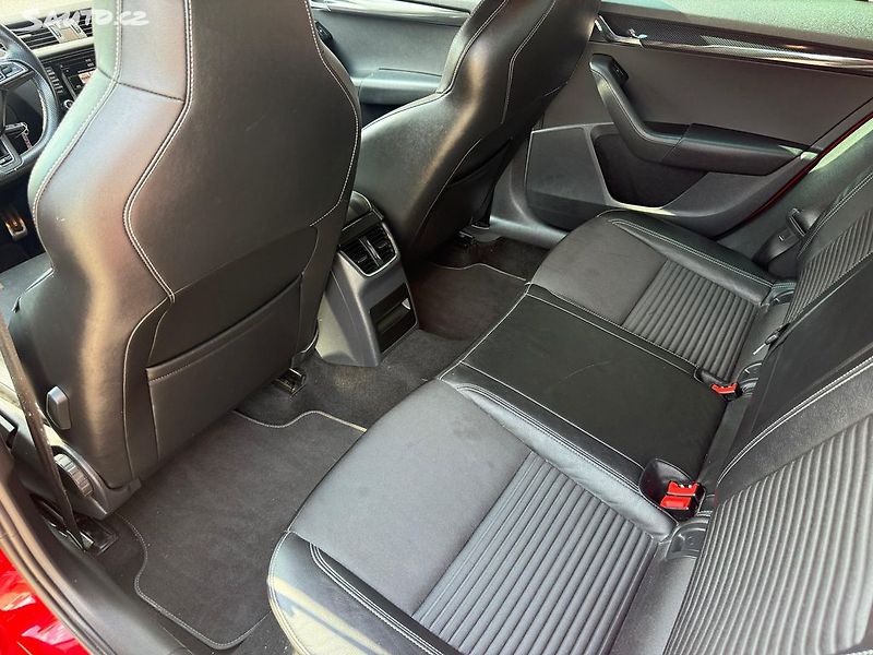 Škoda Octavia (2015) RS 2.0i, 162kw Manuál L+Z kola - fotka 14 z 23