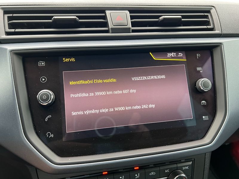 Seat Arona (2018) 1.0TSi 70kW! Navi! Apps! - fotka 19 z 31