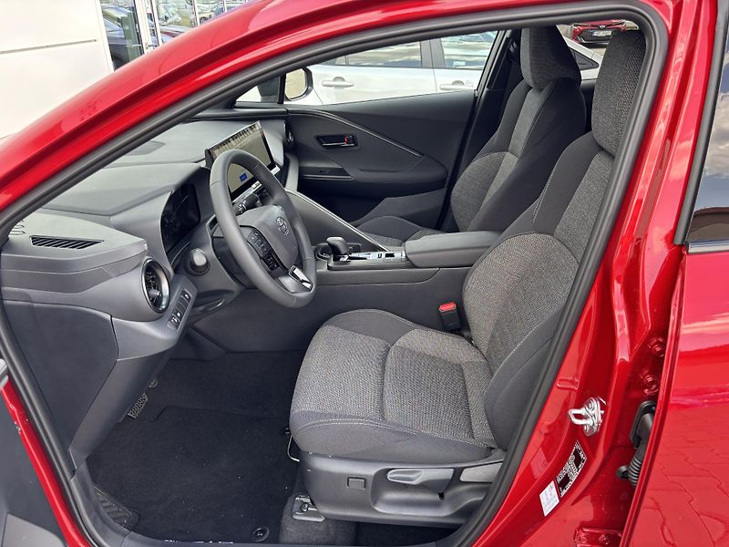 Toyota C-HR STYLE 1,8 HEV AT - fotka 7 z 14
