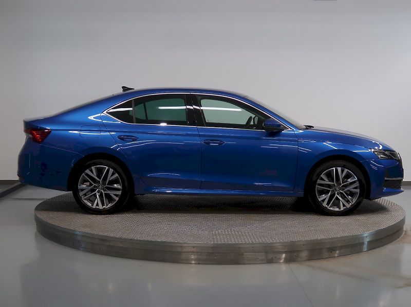 Škoda Octavia (2025) EXCLUSIVE 2.0TDI 110KW DSG CAN - fotka 8 z 46
