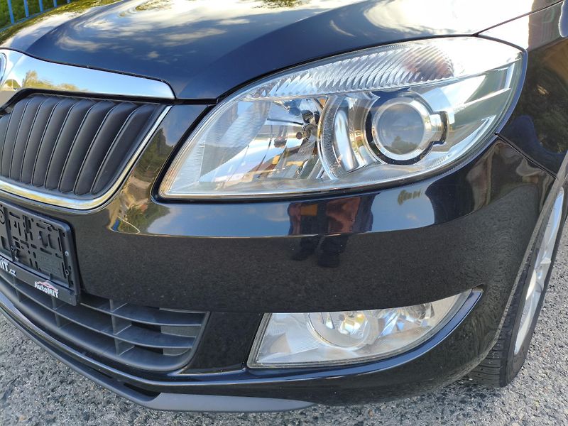 Škoda Fabia (2014) 1,2 TSI Style Fresh Combi - fotka 29 z 30