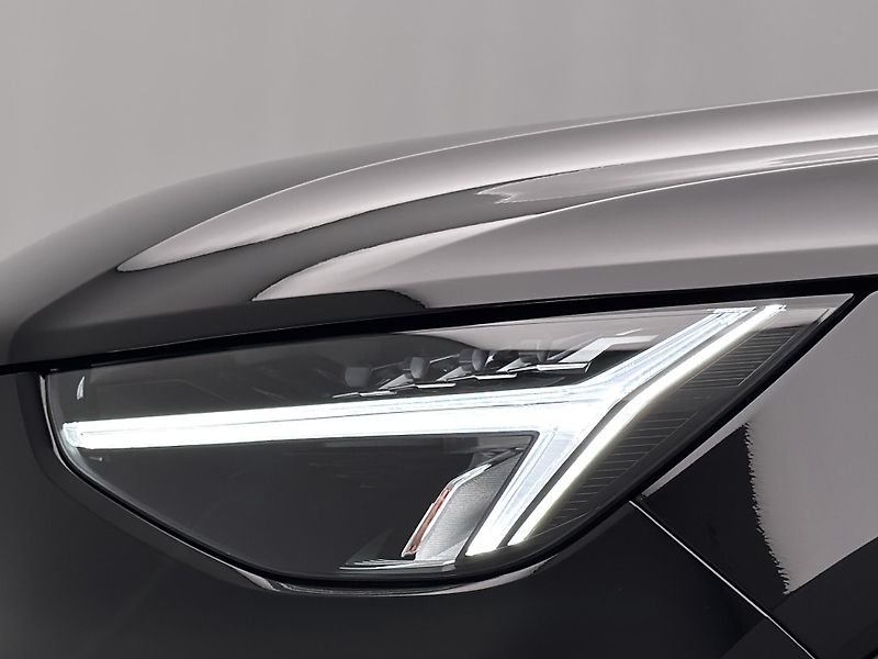 Volvo XC40 (2026) B3 AUT ESSENTIAL - fotka 17 z 20