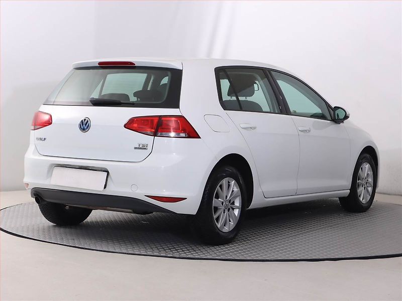 Volkswagen Golf (2014) 1.2 TSI, Serv.kniha, Tempomat - fotka 5 z 17